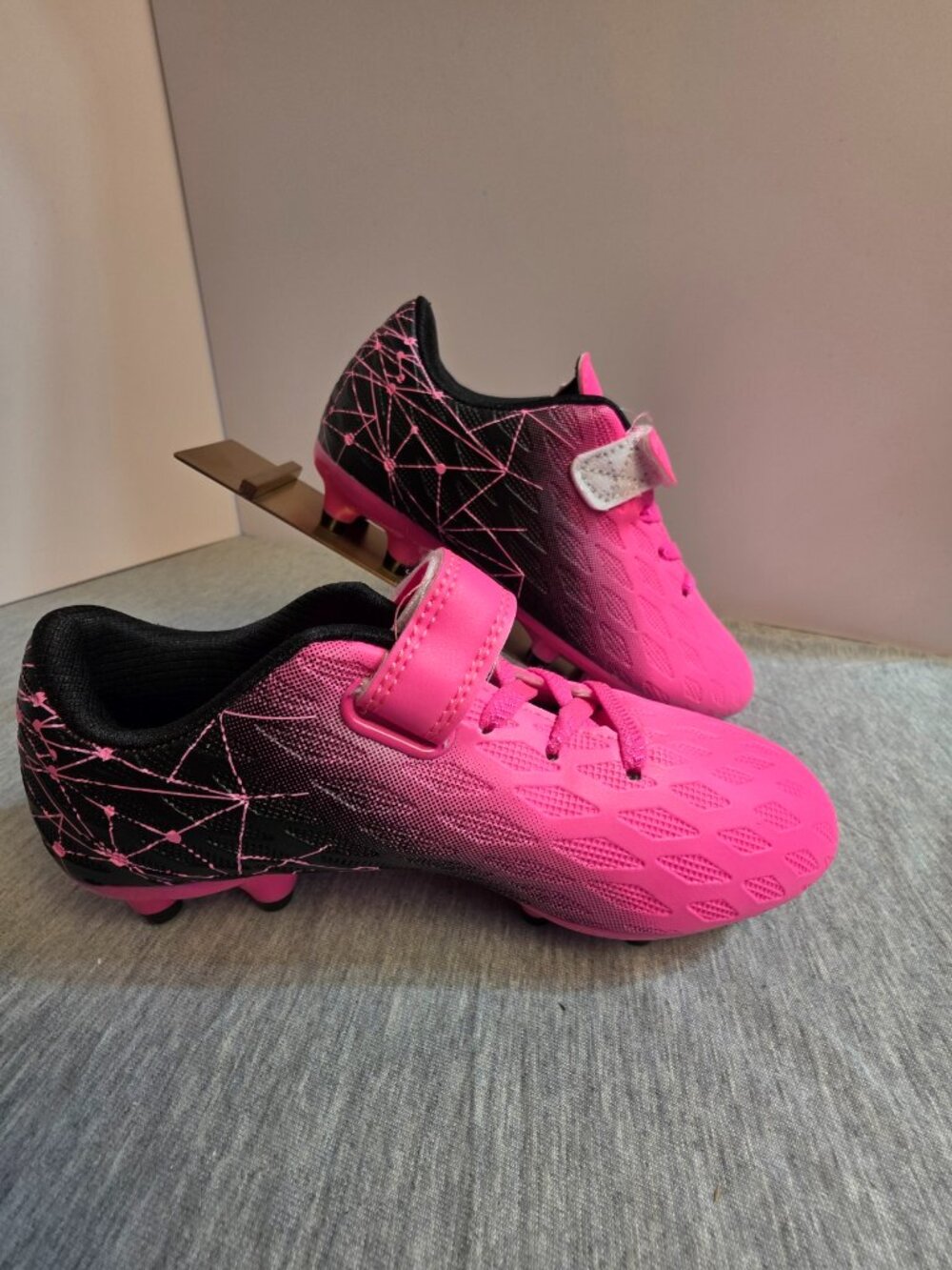 Brooman Kids Soccer Cleats Size 13, Fuchsia Black Firm Ground Football Shoes Nwt